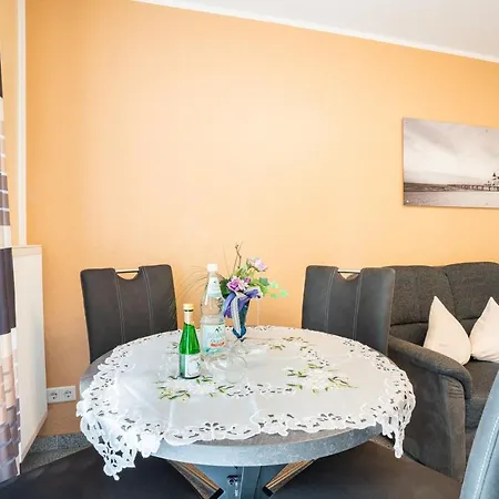 Wollinerstrasse * הרינגסדורף